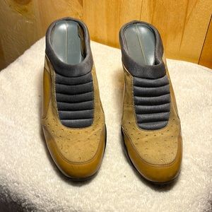 Cole Haan g-series women’s size 8.5 tan mule heels